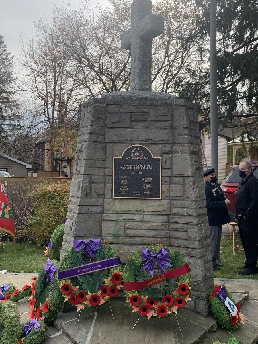 wellingtncounty's tweet image. Today we remember and honour all service members, past and present, for their service and sacrifices. #LestWeForget 
.
Thank you for all the services that took place throughout #WellingtonCounty to acknowledge #remembranceday