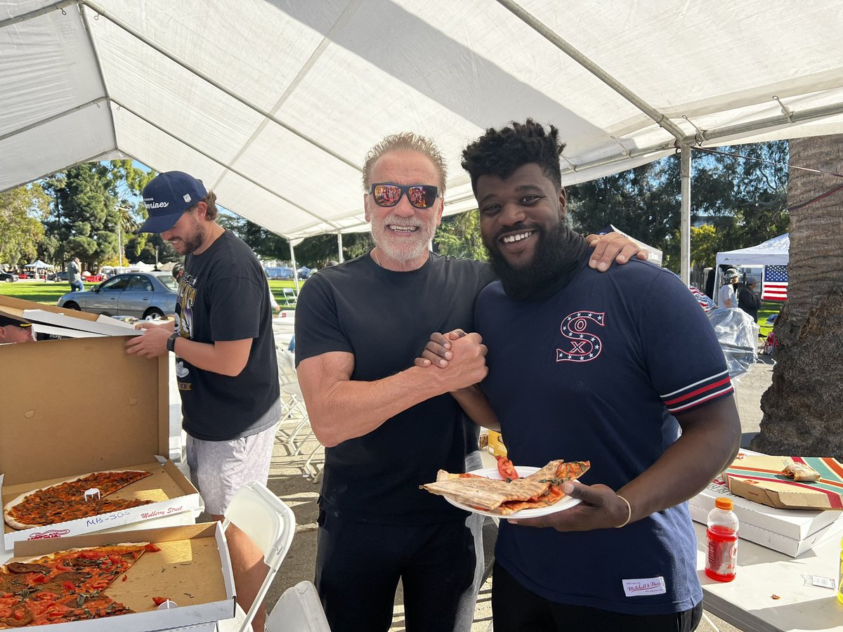 This morning I was getting ready to do a Veteran’s Day post, &amp; then I thought to myself, actions speak louder than words. I stopped at my favorite pizza place, got pizzas for all of our great men and women on veterans row &amp; I had the best time thanking them for their service.