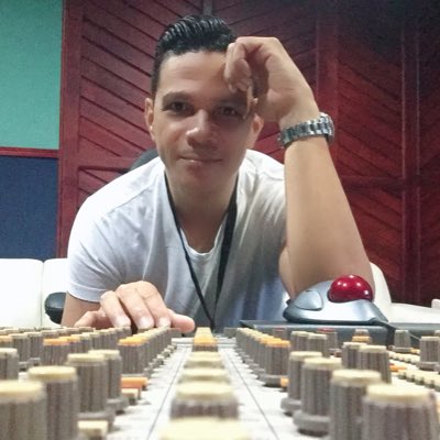 amadorbrith's tweet photo. #NuevaFotoDePerfil https://t.co/51TCW8Bbk1