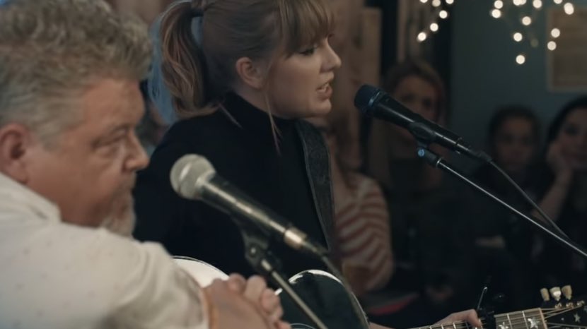 cardigan_swift's tweet photo. I can’t believe tonight we finally get Better Man (Taylor’s Version) and we no longer have to watch the Bluebird Cafe version with Sc*tt B*rchetta’s voiceover to hear Taylor sing it https://t.co/D51g06F5wc