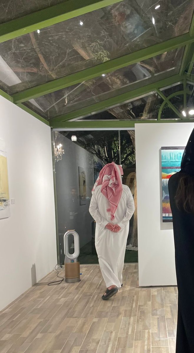 LiftGallery's tweet photo. تشرفنا بحضور معالي المستشار تركي آل الشيخ @Turki_alalshikh في ليفت جاليري في The Groves #موسم_الرياض   @RiyadhSeason 
ومبروك اقتناء اللوح معالينا🤩 
وشكر خاص للاستاذة سهام حسنين🤍 https://t.co/p4URpSmB2C