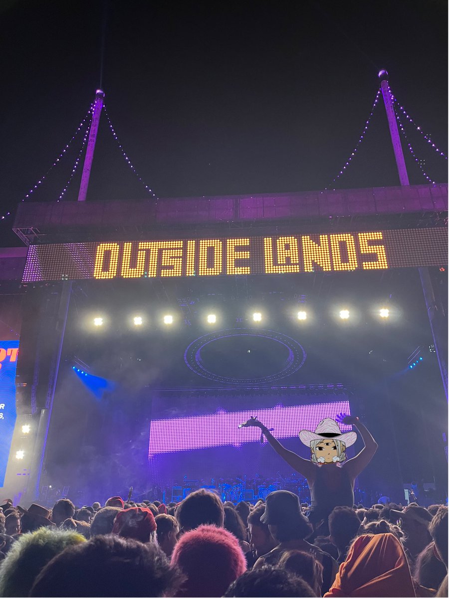 This cowgirl loves music festivals! Especially when <a href="/tameimpala/">Tame Impala</a> is playing :) <a href="/CowgirlsNFT/">COSMIC COWGIRLS</a>