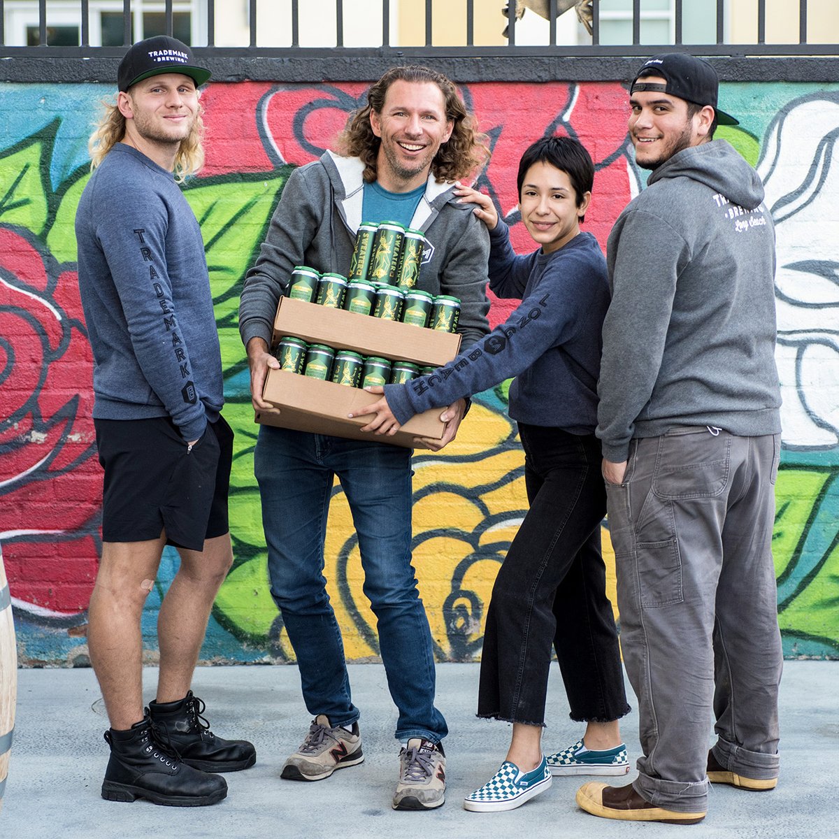 trademarkbrew's tweet photo. CRICKET SWEATER case deals abound! 🦗 Stock up for #sweaterweather w/ a rad new hoodie or crewneck + spread the cheer / a $60 case of your favorite Juicy Hazy IPA!
#trademarkbrewing #LAbeer #longbeach #longbeachbeer #craftbeerlb #lbc #sanpedro #southbay #torrance https://t.co/nm6dy3mOL7