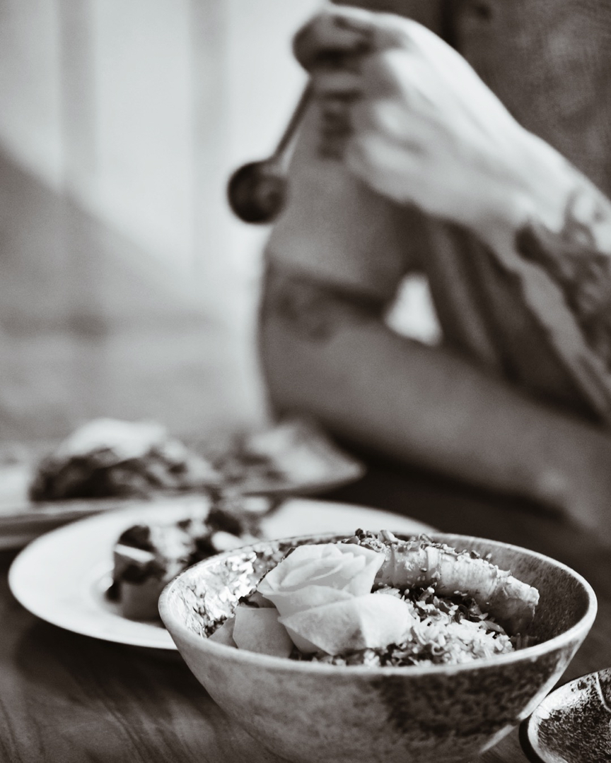 🏮 We’re OPEN today 🏮
Walk in tables and bar available from 530pm. 
#ChinatownYVR