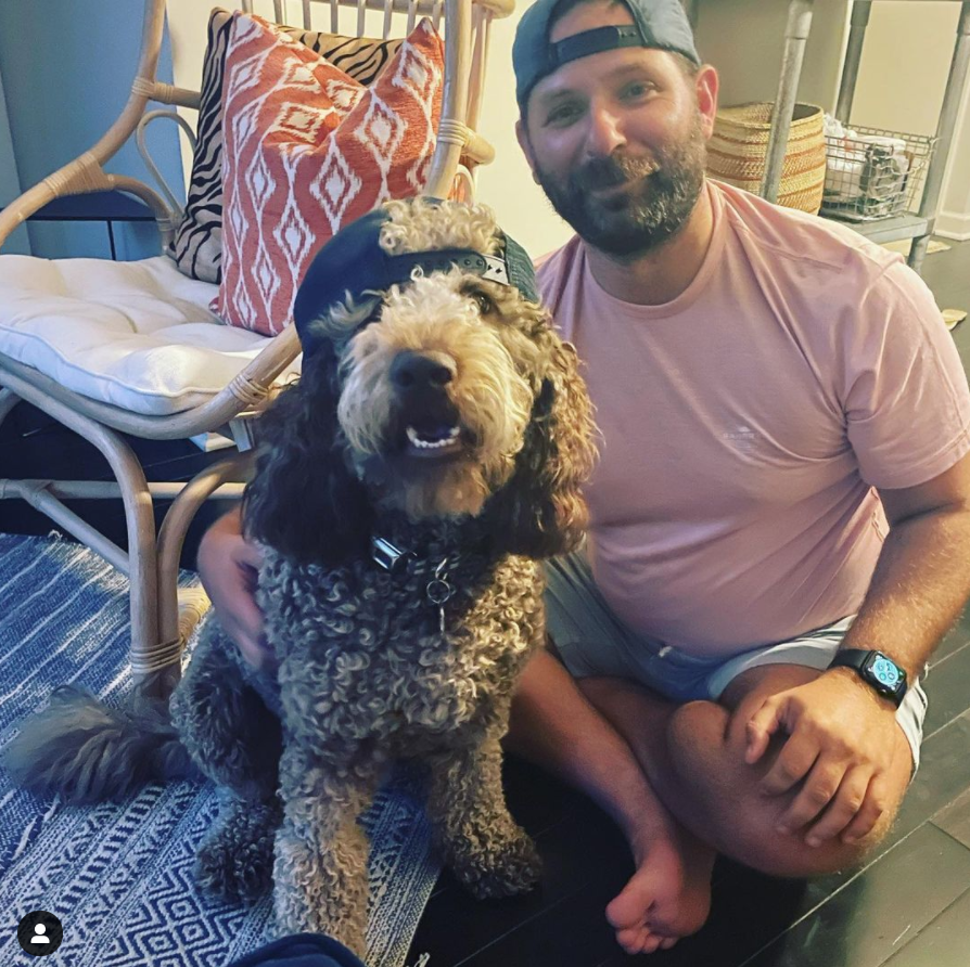 RiverParcApts's tweet photo. Adorable twinsies vibes between @chewieddoodle and @theelumbersexual 🐾
#RiverParcPI #PortImperial #Weehawken https://t.co/p8lTU0UOZZ