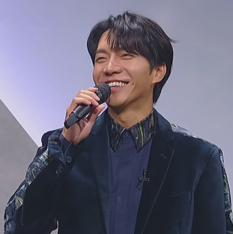 MAMA ... let me vote for this extraordinary singer and warm-hearted Sing Again MC, Lee Seung Gi ❤️

#이승기
#leeseunggi
#MAMAVOTE