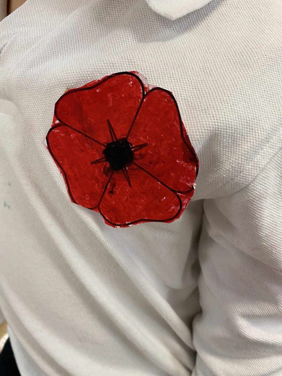 1BHTS's tweet photo. Remembrance Day - Lest we forget.  @HTSRichmondHill https://t.co/xg0VrluVVG
