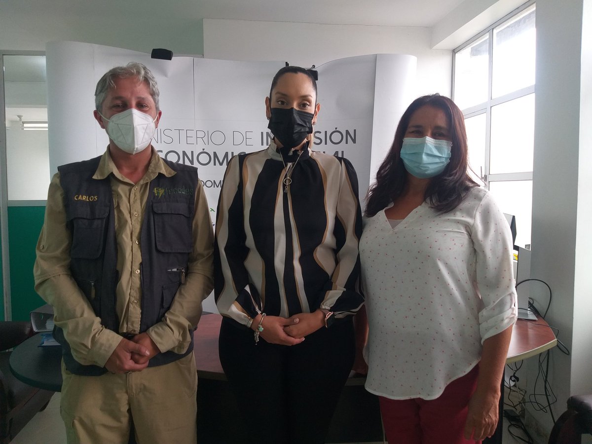 FECODES's tweet photo. #FecodesTsachilas
En el marco de Cooperación entre #Fecodes y #MiesSantoDomingoDeLosTsachilas mantuvieron una reunión para delinear acciones en favor de las personas más vulnerables del sector seguimos #Incansables #DejandoHuella 🇪🇨 https://t.co/WO72QyK6og