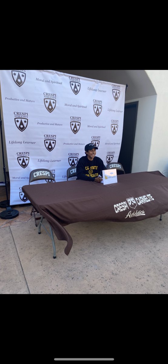 ESACOACH's tweet photo. Been part of signing day for my players and always wondered how it would feel as a parent. Today was our special day. I’m so proud my son signed his NLI to play golf @LBSUMensGolf.  He’s worked for this since he was 4 years old. https://t.co/iQObdFxVKJ