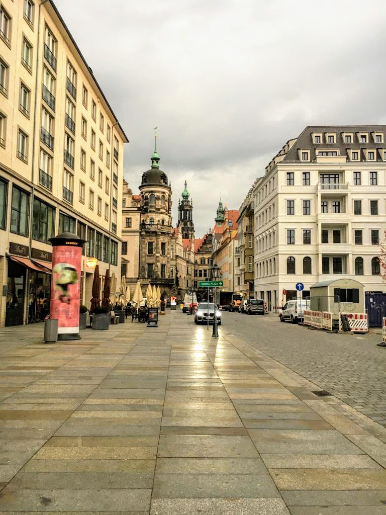 Industriofund's tweet photo. In questo nuovo post del blog di #Industrio Gabriele Paglialonga ci parla di Silicon Saxony, #HTVD, @MaCh_3D, opportunità in #Germania, futuro🚀Da leggere, a questo link⬇️
https://t.co/VHsbdIb06W https://t.co/AgcEgS0rMV