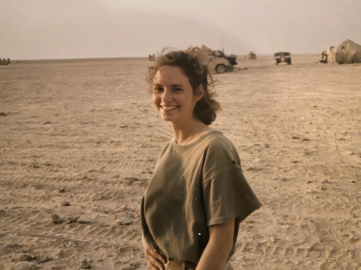 As 1 of 8K vets who call <a href="/Verizon/">Verizon</a> home, serving the military community is woven into the fabric of who we are as V-teamers. On #VeteransDay we honor those who have sacrificed in service of our country. @vzpublicsector is proud to serve those who serve.