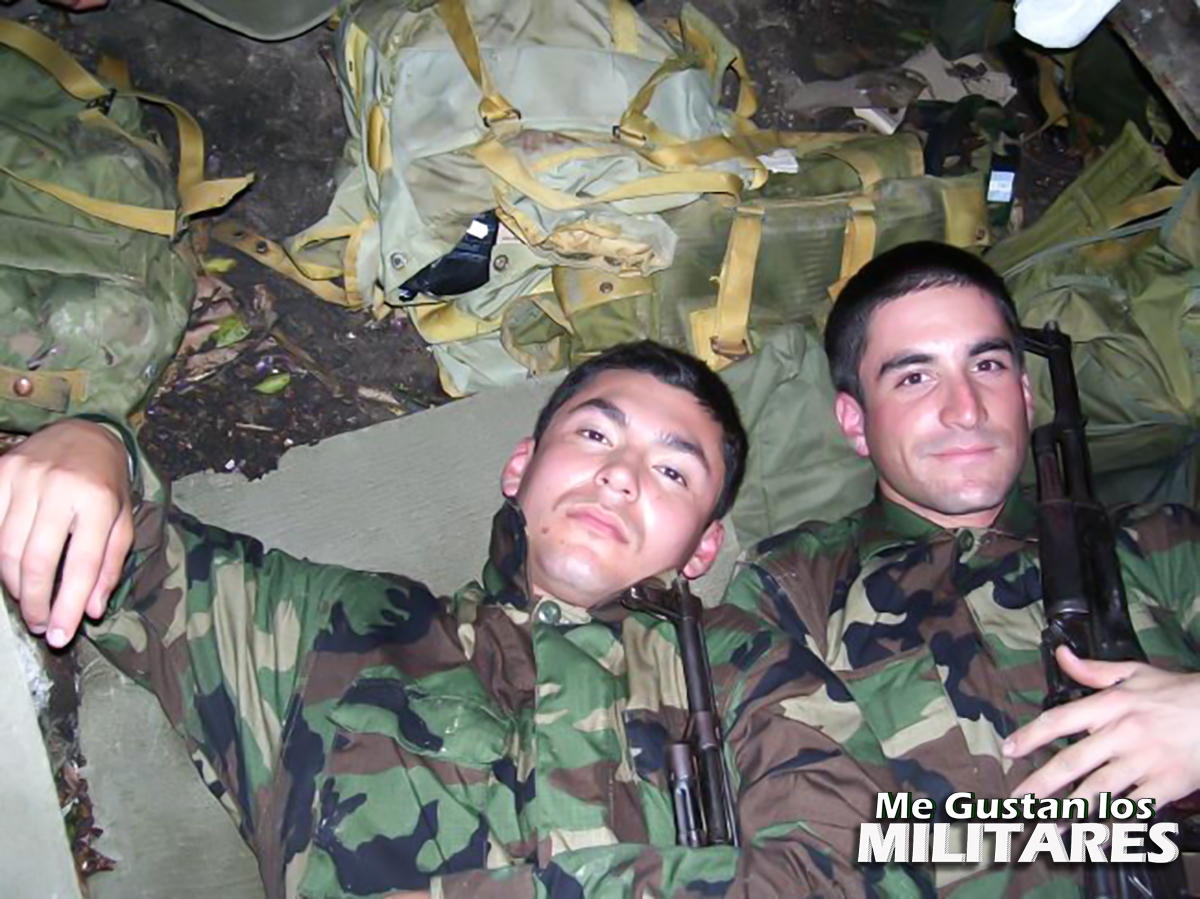 MGLMilitares's tweet photo. Un buen polvo con militares no está completo hasta que haces trio con su mejor amigo de base 😎🕵️ https://t.co/qC0MMP7nSu
