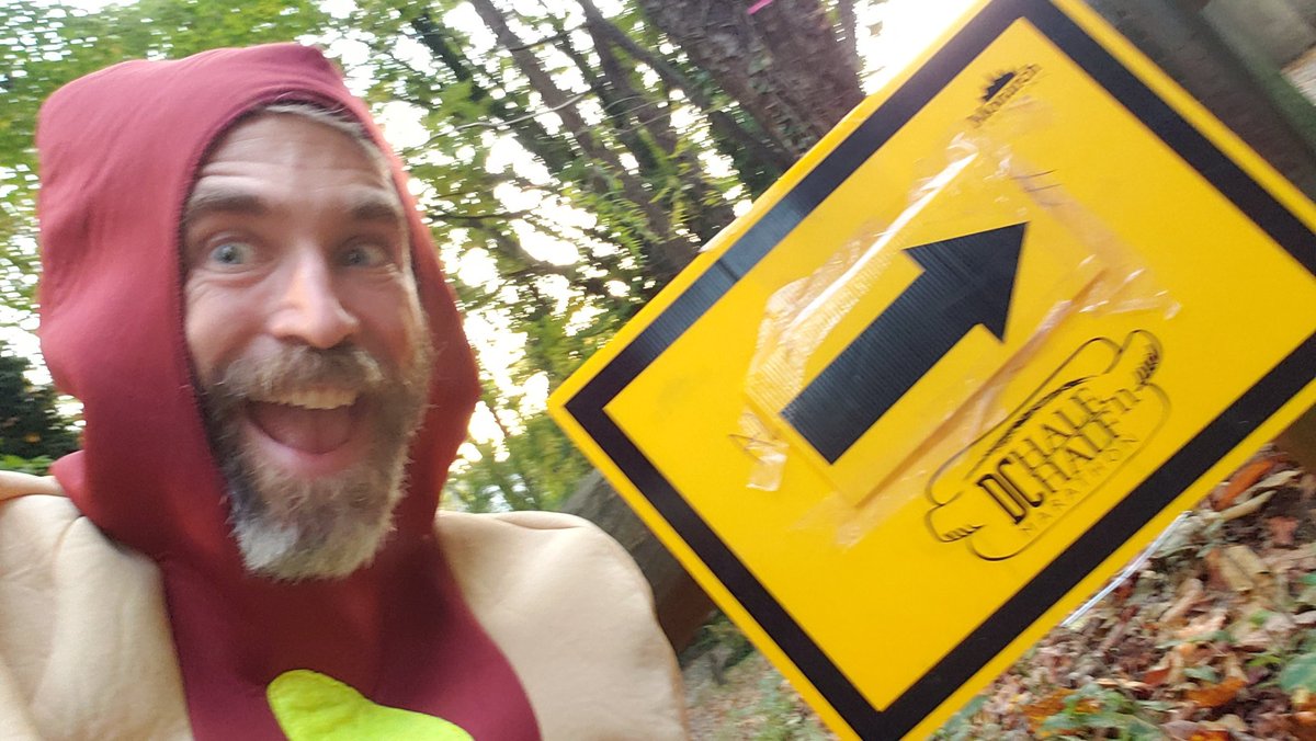 cromagnuson's tweet photo. Just a couple days away!  Signs are up and we are looking forward to a great 2021 @DChalfhalfthon see you soon! https://t.co/HLovz3Jnia