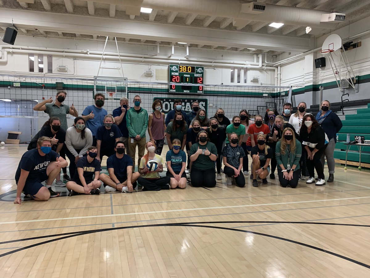 CarmodyMiddle's tweet photo. Carmody Staff Volleyball Game: Awesome team builder!!! #teamjeffco #jeffcobettertogether https://t.co/8b3HCmaUPF