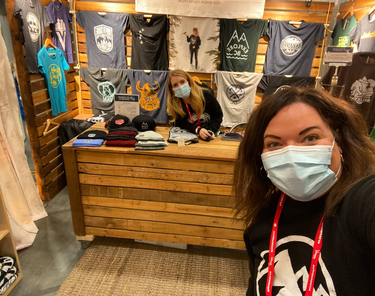 OleOriginals's tweet photo. Courtney and Katy are at the #OleOriginals booth today at @circlecraft until 9pm. Come say hi if you’re at the @VanConventions!
#circlecraft
#livemarket
#christmasmarket
#christmasshopping
#lovewhereyourefrom https://t.co/MVOOJzVxbU