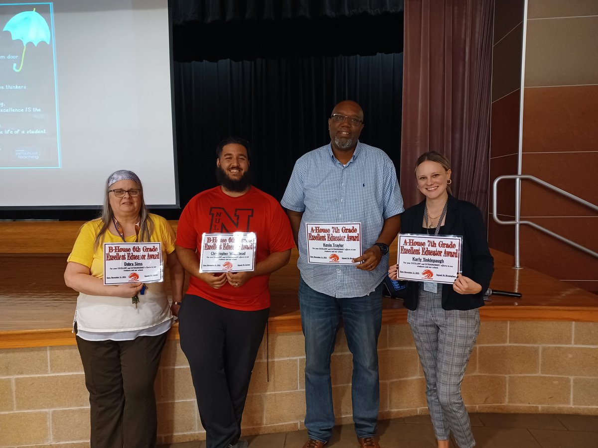 AngieC_Teaches's tweet photo. Super Proud of my teacher teams! They picked up Excellent Educator awards today!! #ScienceRocks #SocialStudiesRules https://t.co/NzYuYaRFLN