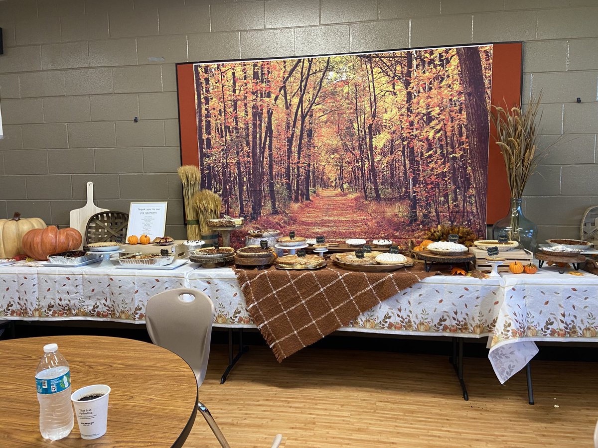 I am thankful for ⁦⁦⁦<a href="/JenksPta/">Jenks PTA</a>⁩ 
It was a wonderful treat! #mjejags