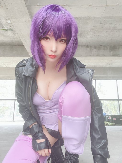 コスプレイヤーイズ氏のTwitter画像21