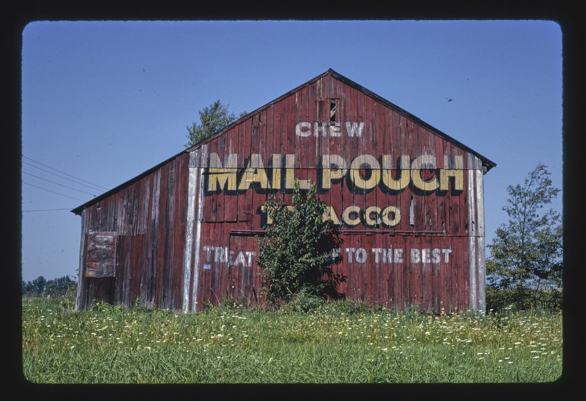 oldroadside's tweet photo. storefront, mail pouch barn, route 30, riceland, ohio, 1988 https://t.co/Uk4u7VlNh4