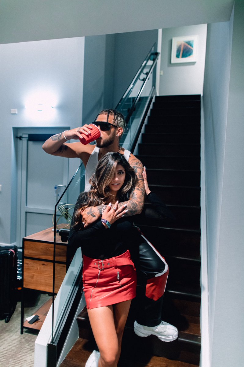 👑🤍 <a href="/miakhalifa/">Mia K.</a>