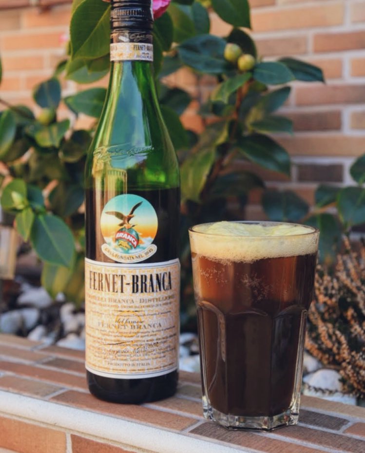 TodoMundoOk's tweet photo. Que ganas de un buen fernet… https://t.co/710QkJ05HF
