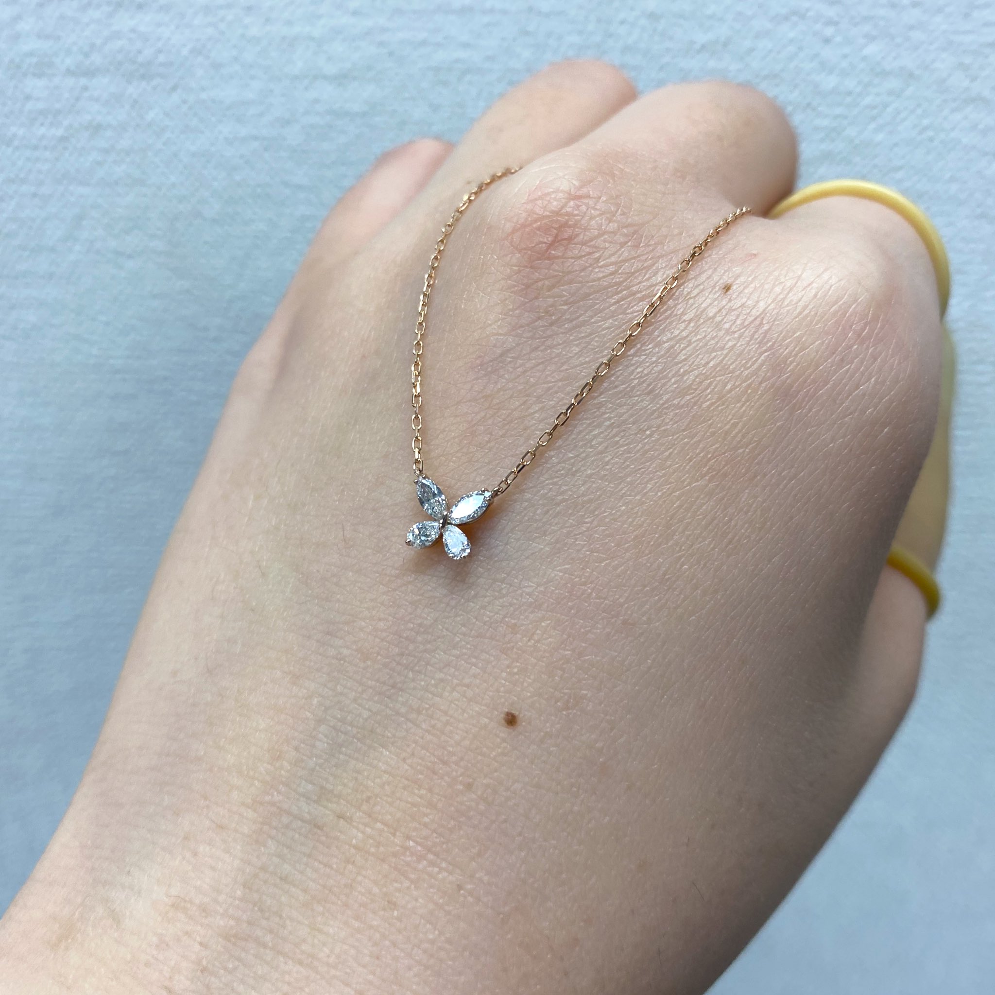 オレフィーチェ ファルファ ネックレス K18/Pt「ファルファ」ネックレス｜【オレフィーチェ】Orefice