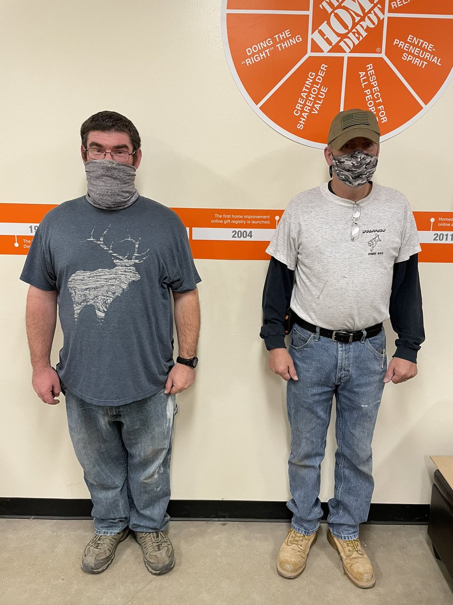 KuttlerSteve's tweet photo. Thank you Dave and Paul for your service. Thanks to all veterans. 🇺🇸 https://t.co/6TAjCYGGRH