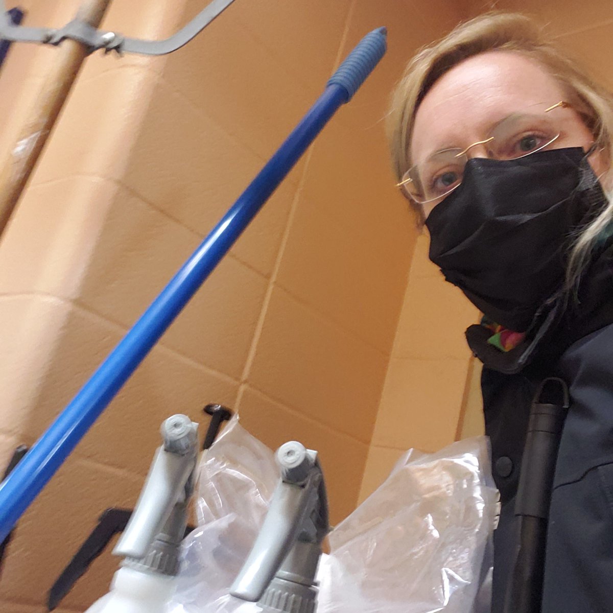 ExcitedBrains's tweet photo. Operated a professional cleaning cart today for the first time ...for a good cause...volunteering so my kids can play hockey...would have loved to chicken out....but would that be the best example for my kids?
#volunteer #bestexample
#strongwomen https://t.co/VLTXqwvX7V