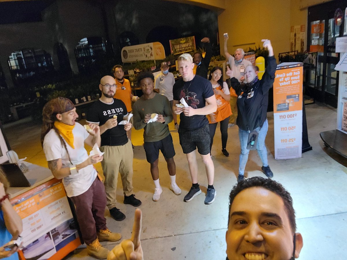 acollazoups's tweet photo. Awesome partnership between district 154 MET and freight team. Thank you Xiomara and Shaina. #teamworkmakesthedreamwork
@XiomaraAponte15 @ShainaBoggan @JeanSyl02707774 @Lindsey_HD6356 @anandsingh1210 https://t.co/Q7KpNEip6B