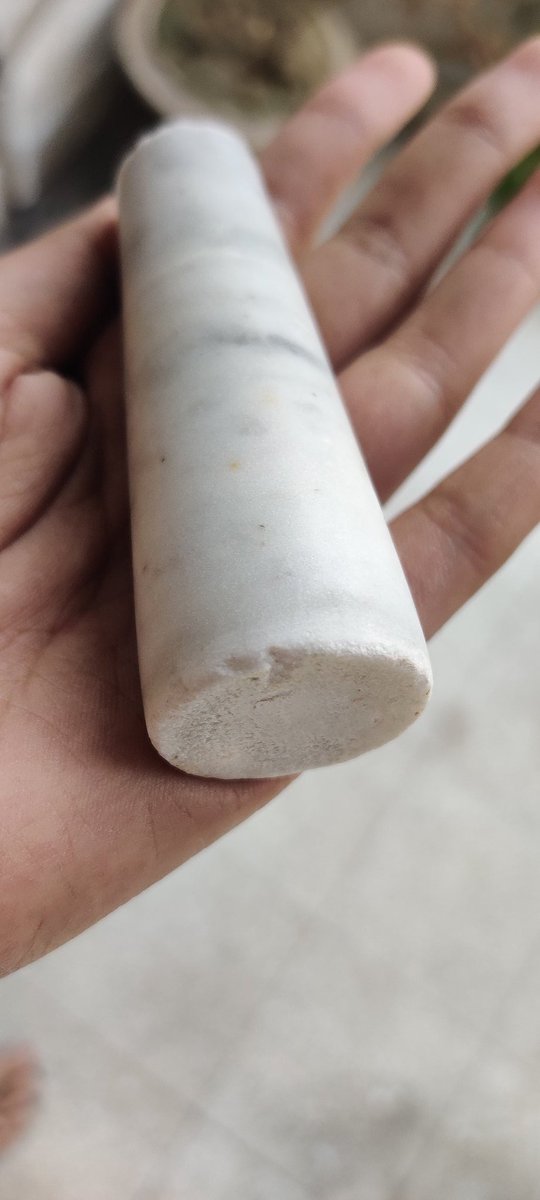 vaish201's tweet photo. @amazonIN Pathetic customer service from #AmazonIndia 
Brought an okhli from Amazon. Return window closed after 10 days. It broke on the 11th day while using. Amazon refused to exchange this product. Is there any quality check for the products in @amazonIN ? https://t.co/FpweXH0YBA