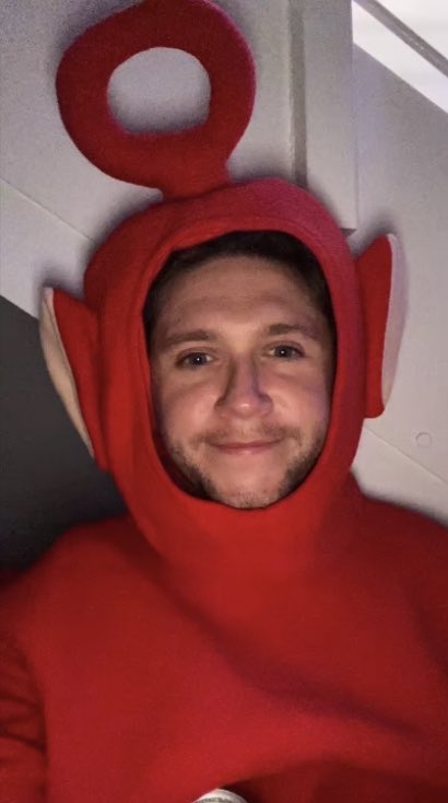 soumyaamathur's tweet photo. PLSSSS NIALL GAVE US SOME RARE CONTENT TONIGHT #NiallHoran #teletubbies https://t.co/qbQXzSxjto