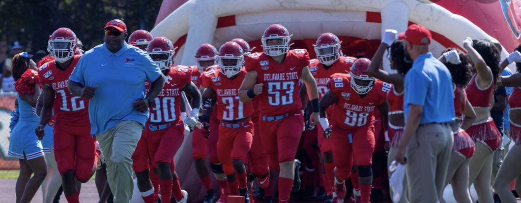 delvin_dp's tweet photo. After another great talk with @jbraxton8287 I will like to say I’m blessed to receive my third offer from Delaware state University❤️ https://t.co/2nrYYCqeWm