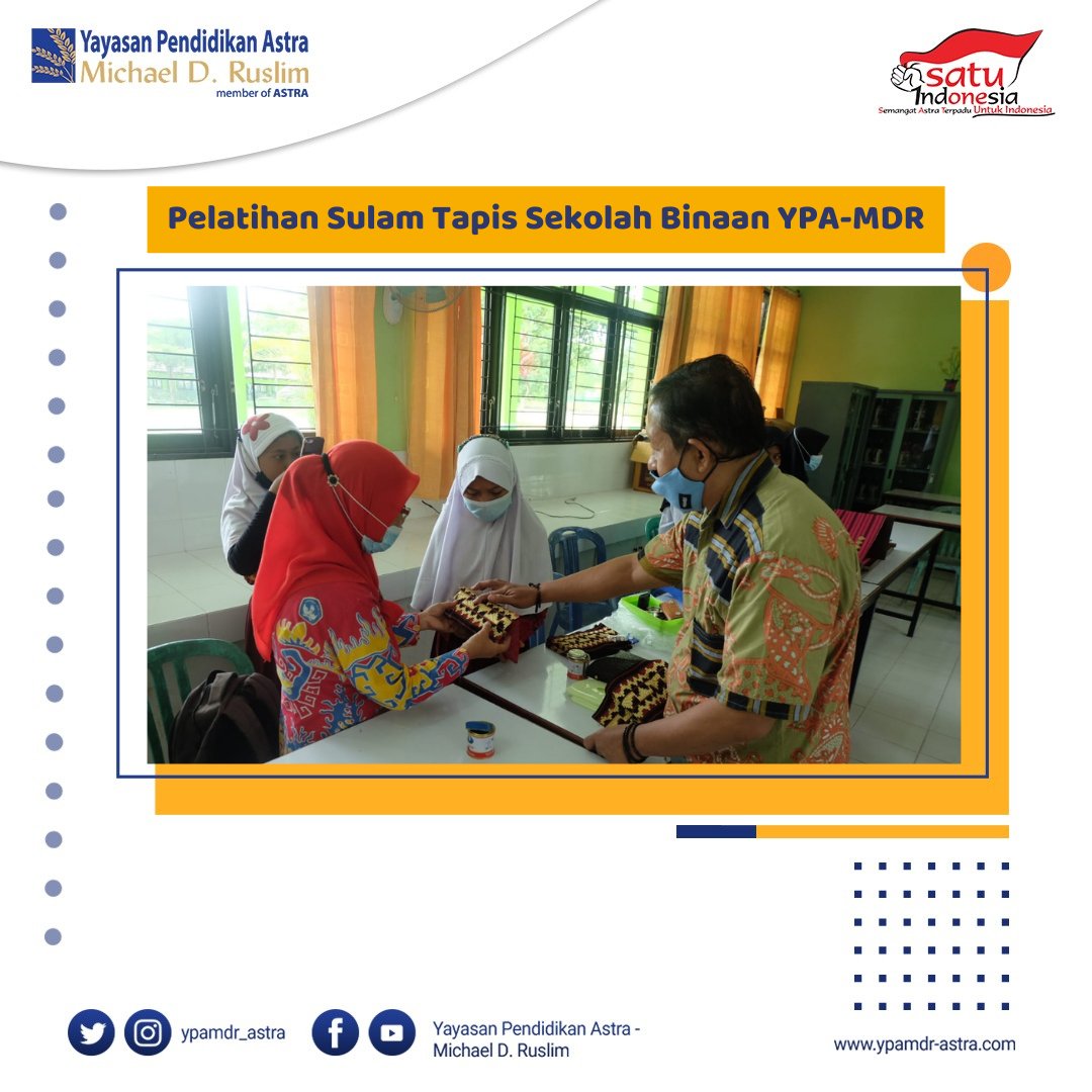 ypamdr_astra's tweet photo. Hallo Sahabat Cerdas,

YPA-MDR menggelar pelatihan Sulam Tapis untuk para guru dan siswa di sekolah binaan Kec. Merbau Mataram &amp; Tanjungsari, Kab.Lampung Selatan.

#SemangatIndonesiaCerdas #KitaSATUIndonesia #CerdasBersamaAstra #YPAMDR https://t.co/yJw1lHI3WC