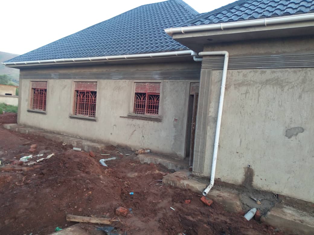 Soktilama's tweet photo. Final touches on Kamwezi site.
#SABSATEngineers
#BuildingWithPassion https://t.co/fsw9MeNhLx