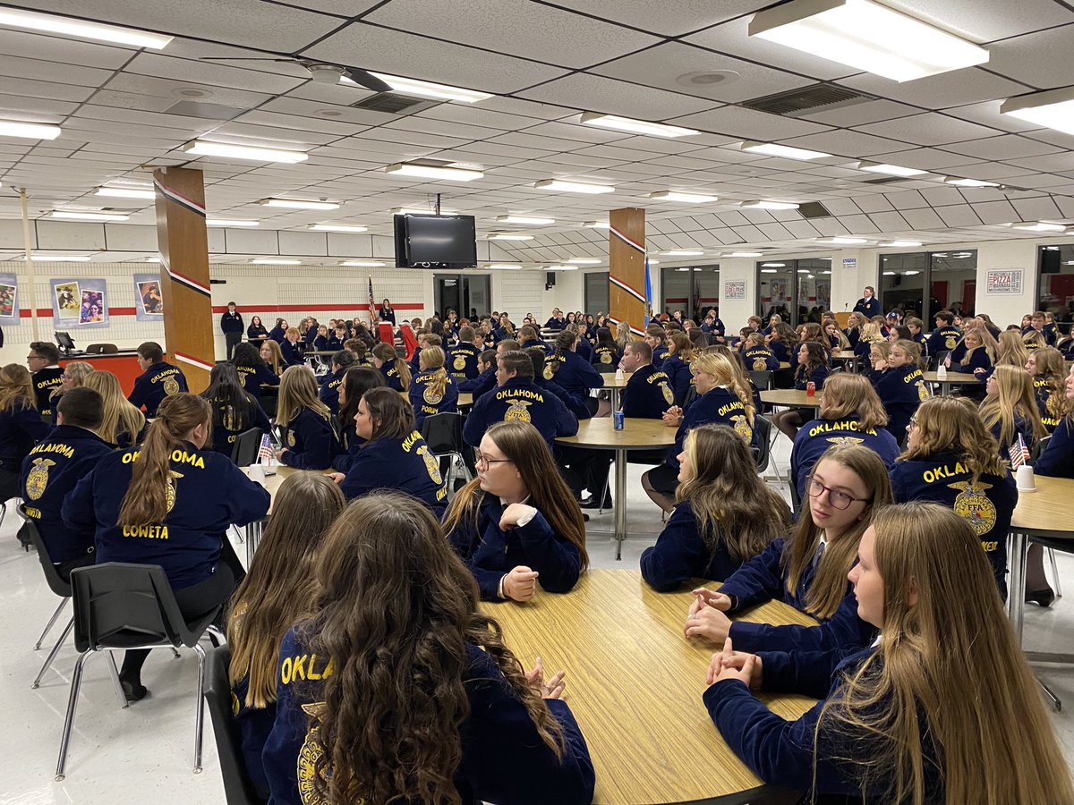 StilwellFFA's tweet photo. 3rd Annual @StilwellFFA Leadership Conference in the books. Thanks to the #OKFFA State Officer Team for doing a great job presenting! #FFA #Leadership https://t.co/AUn5K5nmyO
