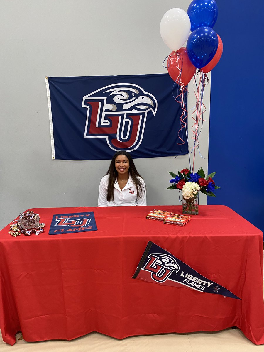 Congrats to Sydney Whitfield [18 Black] on signing with Liberty University! #weareskyline #outwork