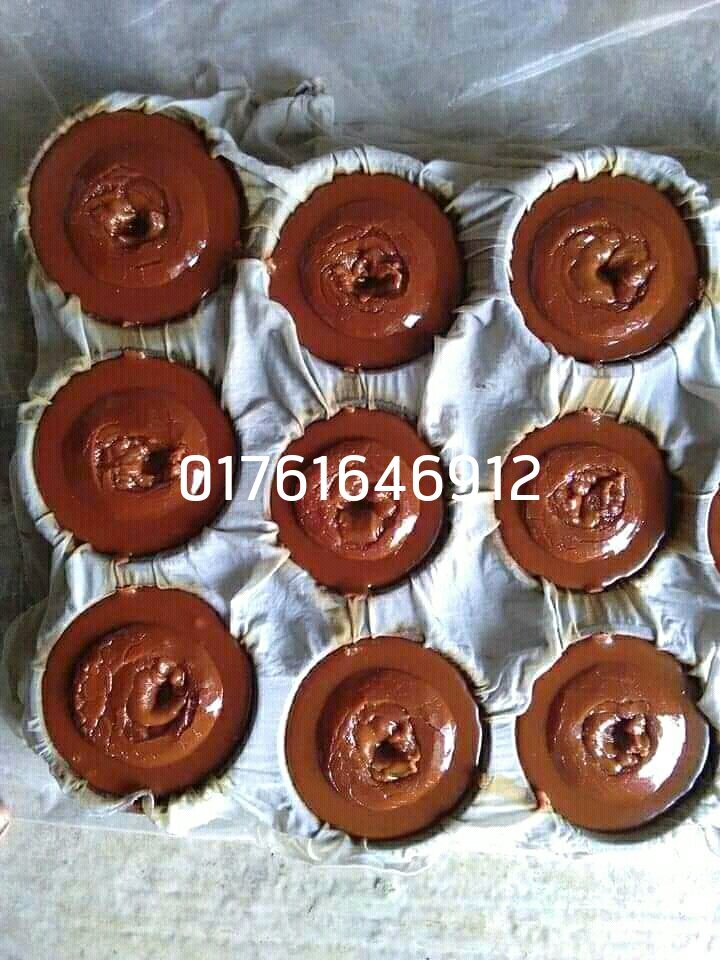 aminulbd99's tweet photo. আসসালামুআলাইকুম ওয়ারাহমাতুল্লাহি ওয়াবারাকাতুহু।
শীতের আমেজ আসতেই। শীতের পিঠা খাওয়ার ধুম পড়ে যায় যেমন ভাপা পিঠা ,পুলি পিঠা ইত্যাদি। প্রতিটি ঘরে ঘরে পিঠা উৎসবে মেতে ওঠে। তাই পিঠা কে আরো সুস্বাদু করার জন্য নিয়ে এলাম অরজিনাল খাঁটি খেজুরের গুড়।01761646912 https://t.co/hMBD2PHhL0
