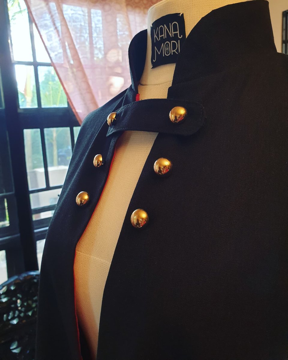 kanamoridesigns's tweet photo. Custom cape for Eron! Thank you so much for trusting me with your commission ! ❤🎩I hope you had a great party wearing this piece ~

#costumesph #custommade #filipinodesigner #cape #atelierkanamori https://t.co/Bx62bb8HRl