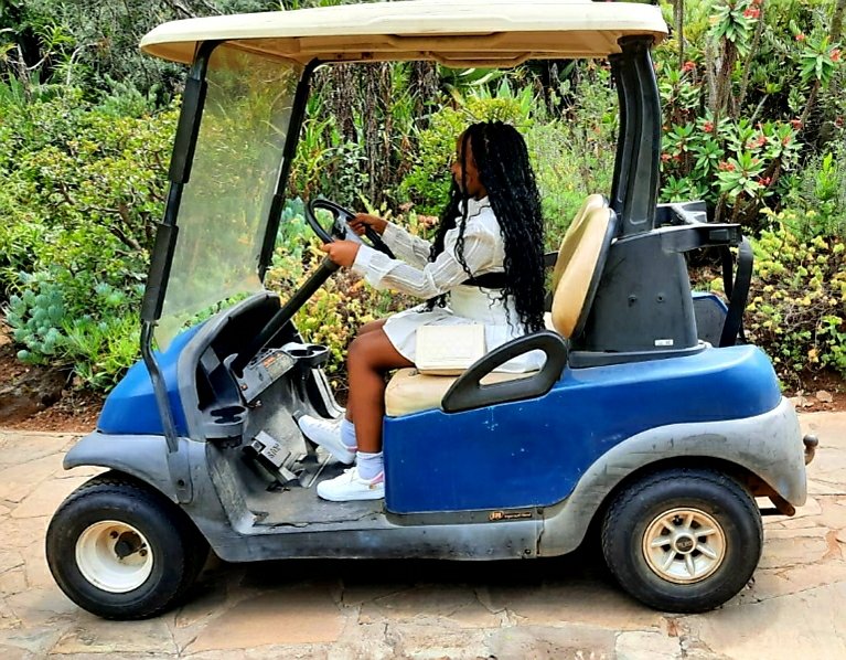StycieWaweru's tweet photo. Stop sitting in the passenger seat of your life. Take the wheelโค๐๐
#thegreatriftvalley #kenyanlodges #kenyanholidays #kenyangolfcourse #kenyangolf #golf #naivasha #kenya #KoT #RwoT #KalashaAwards2021 #GlitterGang #justintime #SupaModo #HeroesNeverDie #supersema #EndGBV #Girl https://t.co/HBZuiCa6qE