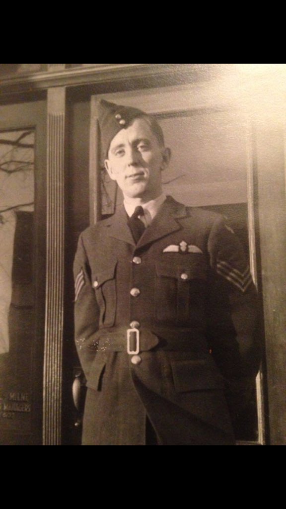 MattSchewe's tweet photo. #RemembranceDay2021 Take time to think of what so many other have sacrificed so that we can live our lives &amp; enjoy our freedom. Thank you to all the Armed Forces past and present &amp; especially my grandfather - Donald McCrank who unfortunately passed away this year at 99 years old https://t.co/PkYY6IftuW