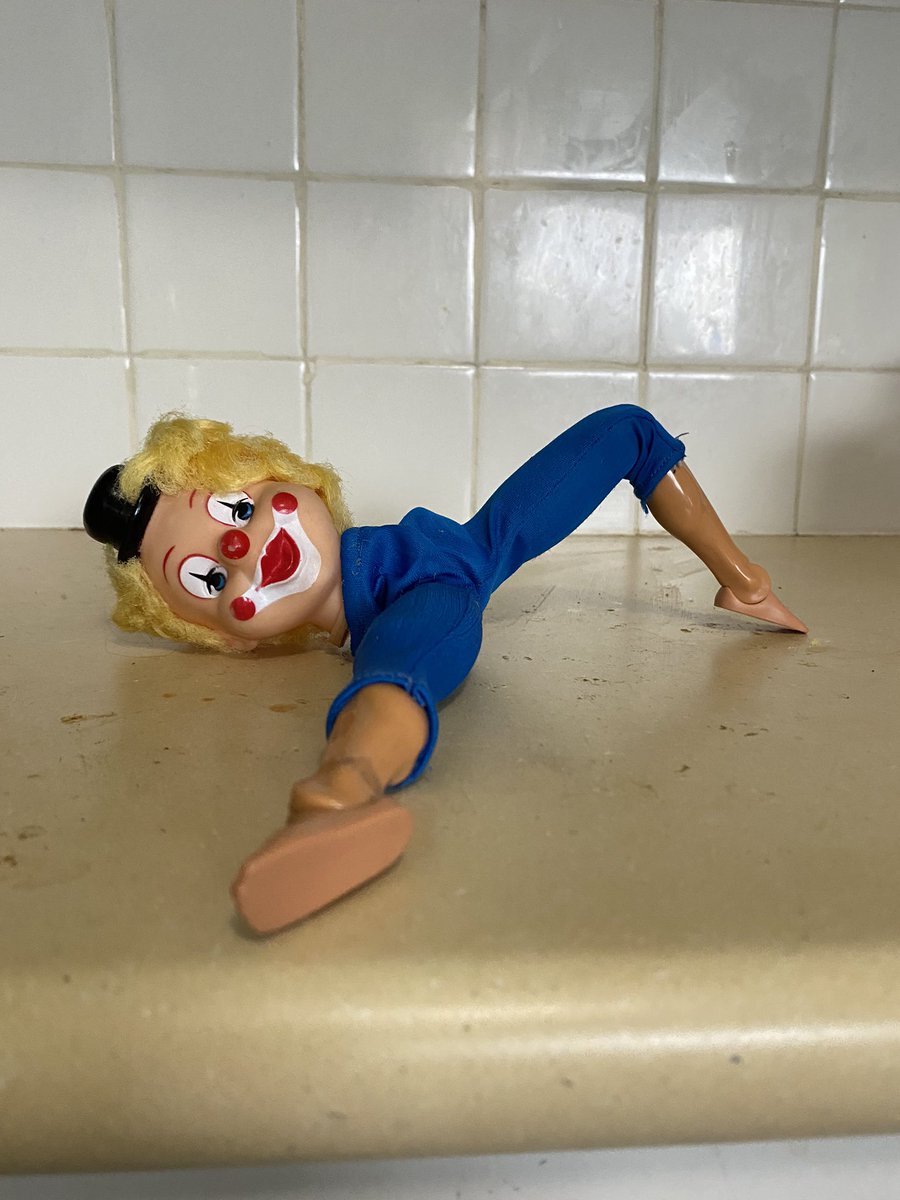 shmendrick's tweet photo. Here’s some photos from my new yoga instruction manual for disembodied clown heads. https://t.co/FZ0XSInk9R