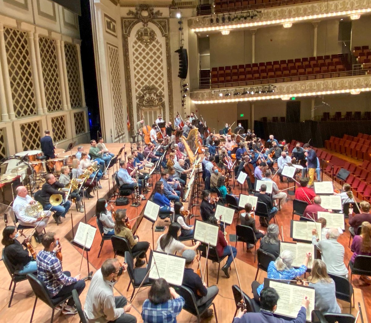 PrimoArtists's tweet photo. 🎶 @JamesGaffigan is in Cincinnati! This week he leads @CincySymphony with @Trottmann_C in a program of Neruda and Mahler! https://t.co/UBKg6DYaIO