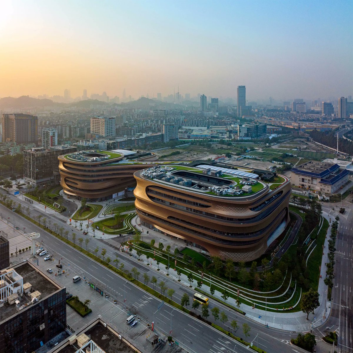 archinect's tweet photo. Zaha Hadid Architects' Infinitus Plaza opens in Guangdong #ZahaHadidArchitects

https://t.co/1238BCohNV https://t.co/JZ2Cj7V1vx