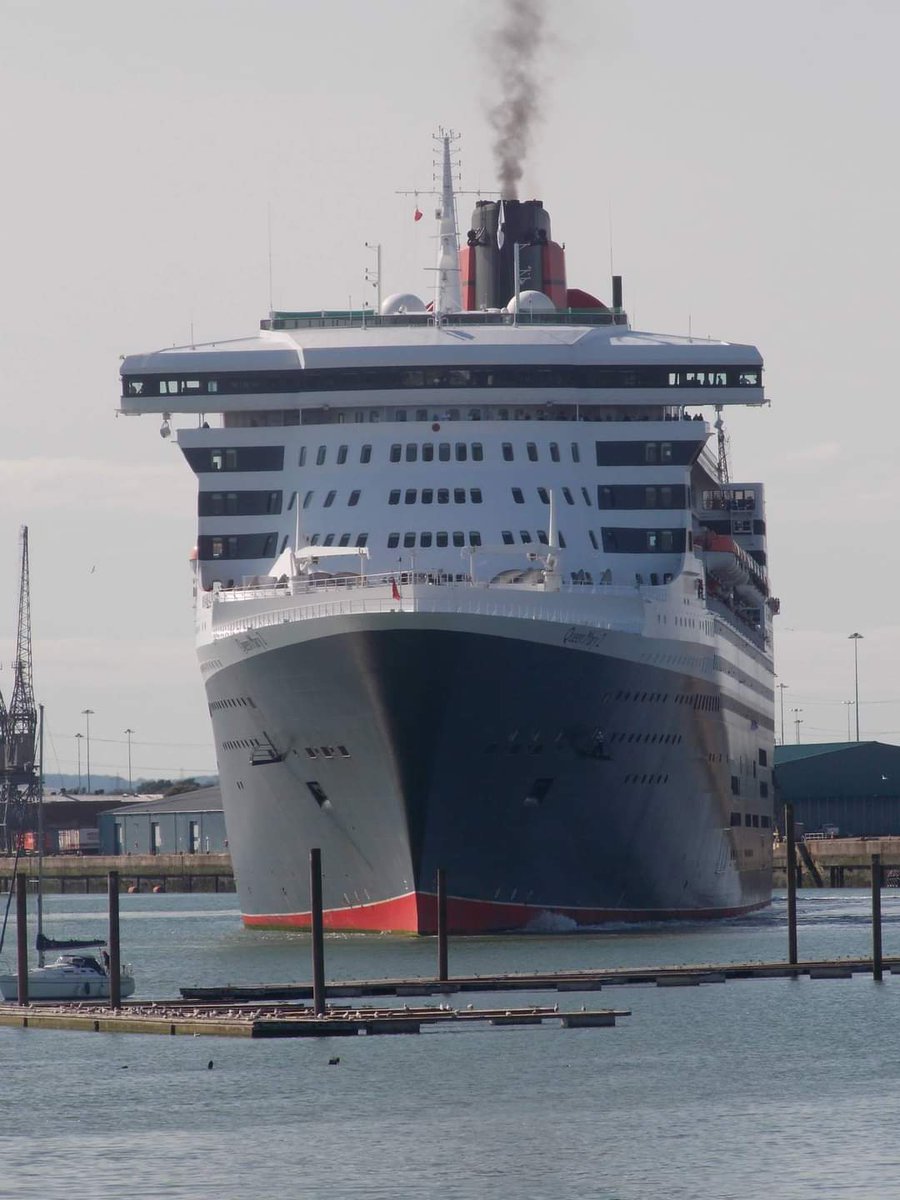 nauticallyspeak's tweet photo. @cunardline #QueenMary2 departing Southampton in July 2015. Some different angles from Town Quay of the iconic liner.
#Cunard #Cunarder #QM2 #Southampton #TownQuay #Liner #July2015 #NauticallySpeaking https://t.co/D2Jmp85esM