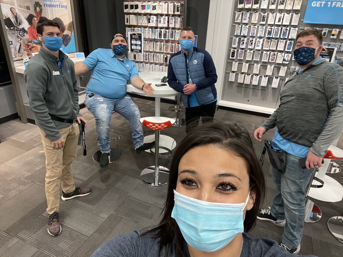 tiffanyjenkins_'s tweet photo. I love to educate!!! #SignatureLife #LifeAtATT WE WIN AS ONE!! @MusicSaviour  and his #BeastonTown are about to crush this #SIGGYTHANG @Jimmy_Booth1 @BrianWest_OHPA @oliveiramikeO @SignatureGoat https://t.co/IMGNXgwZj3
