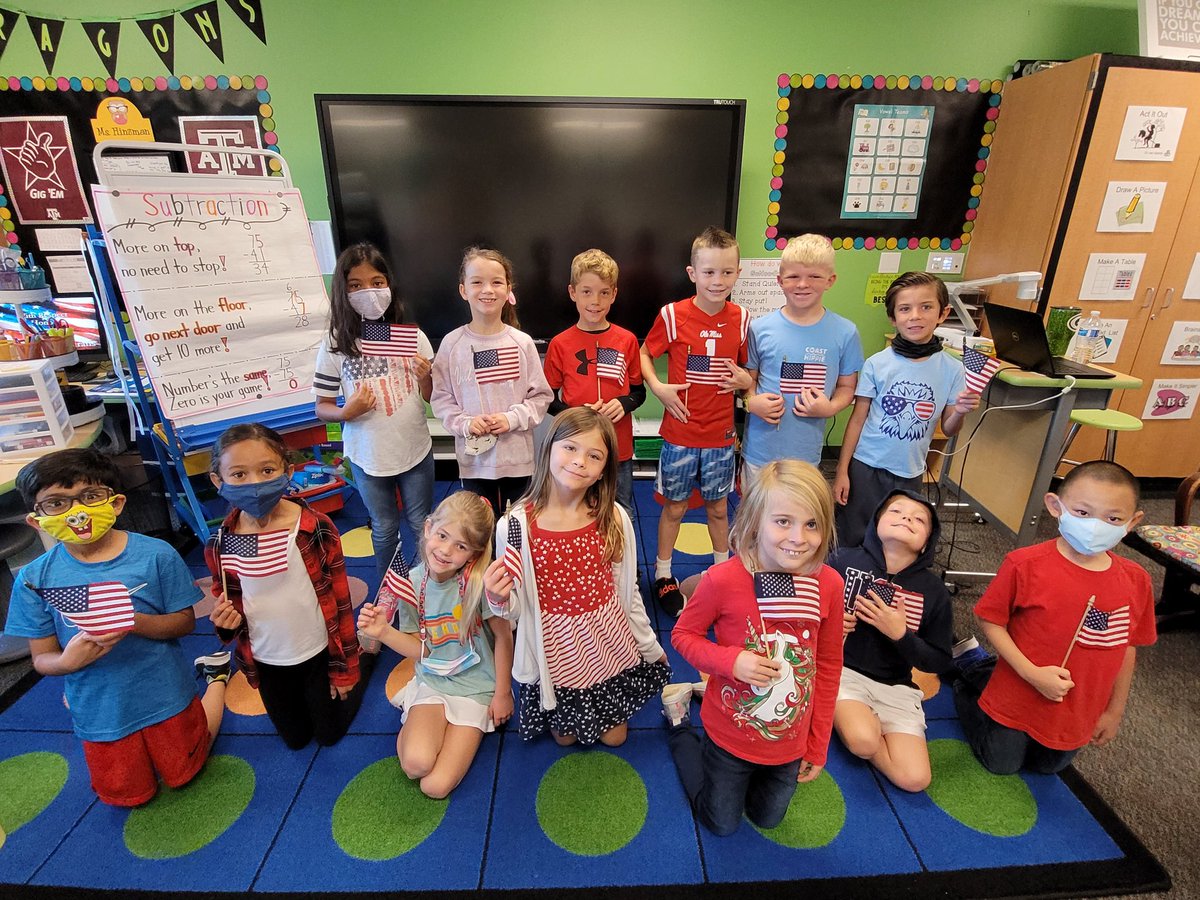 TeamHinzman's tweet photo. We are so blessed by our veterans who made the ultimate sacrifice for our country ❤🤍💙 @WGESdragons https://t.co/KgkmRZMX0c