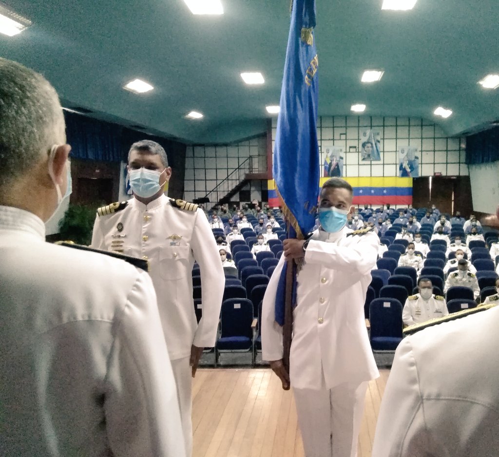 AB_Grumetes's tweet photo. #Hoy tuvo lugar el solemne acto de entrega de la Dirección de la @AB_Grumetes, le damos la bienvenida a bordo al CN. Marcos Sánchez Ojeda y deseamos buen viento y buena mar al CN. Héctor José Torrealba Mendoza BZ. @Alexjvb44 @ArmadaFANBVzla @HectorT63871995 https://t.co/tuzwp5AHNs