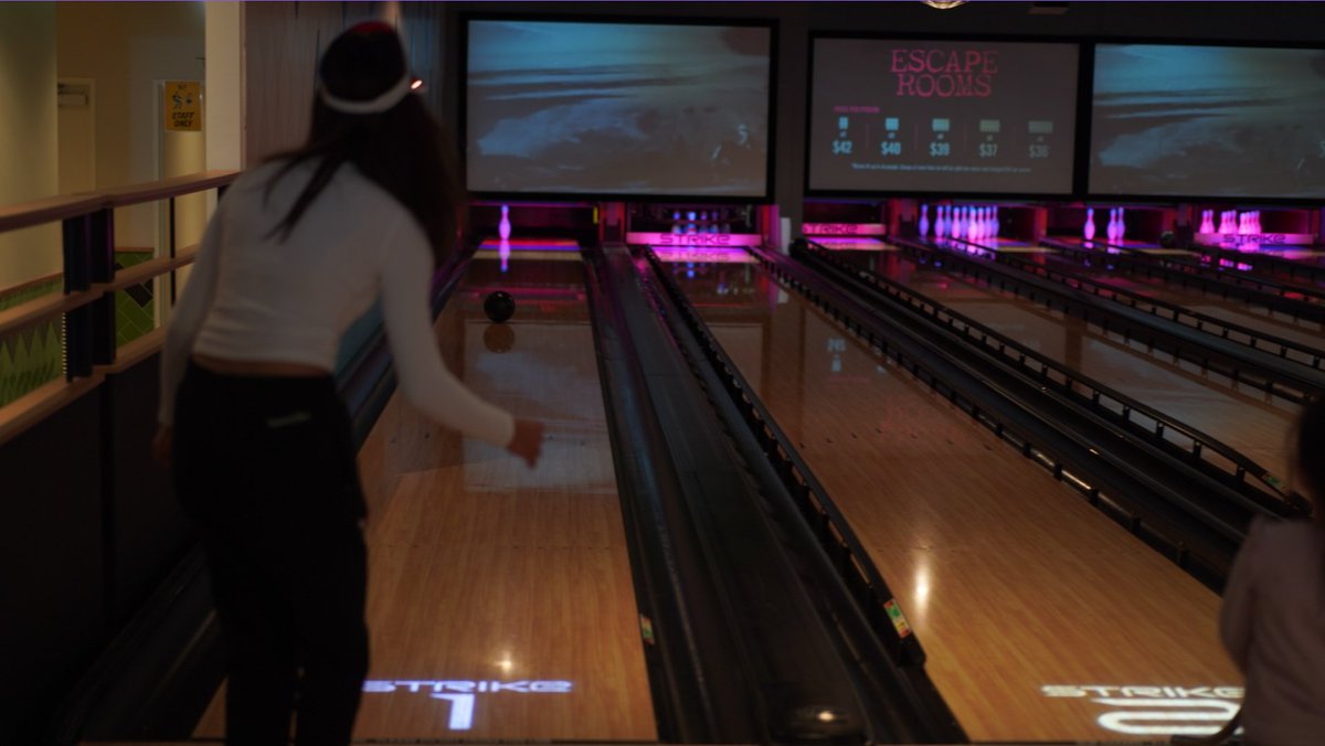Garth214's tweet photo. Bowling 🎳 battles
.
#SonyAlpha #sonya7iii #55mm #50mm  #photographyperth #perth #westernaustralia https://t.co/SChnD1Hk0E