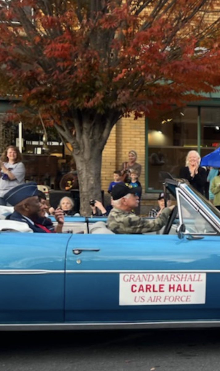Coach_C_Hall's tweet photo. When your Father is a “Dude,” people recognize. Thank you Col. Hall! #BBTM #BigShoes #FullBird #GrandMarshall #VeteransDay2021 https://t.co/QJqsVPI96I