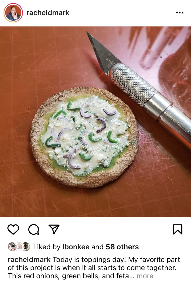 sawdustbear's tweet image. This year, we also have Rachel Mark returning for her third year of mini pizzas, this time with four other miniature artists collaborating on toppings! Follow her on Instagram for progress shots and tiny sculpting tutorials! instagram.com/racheldmark #projectpizza2021